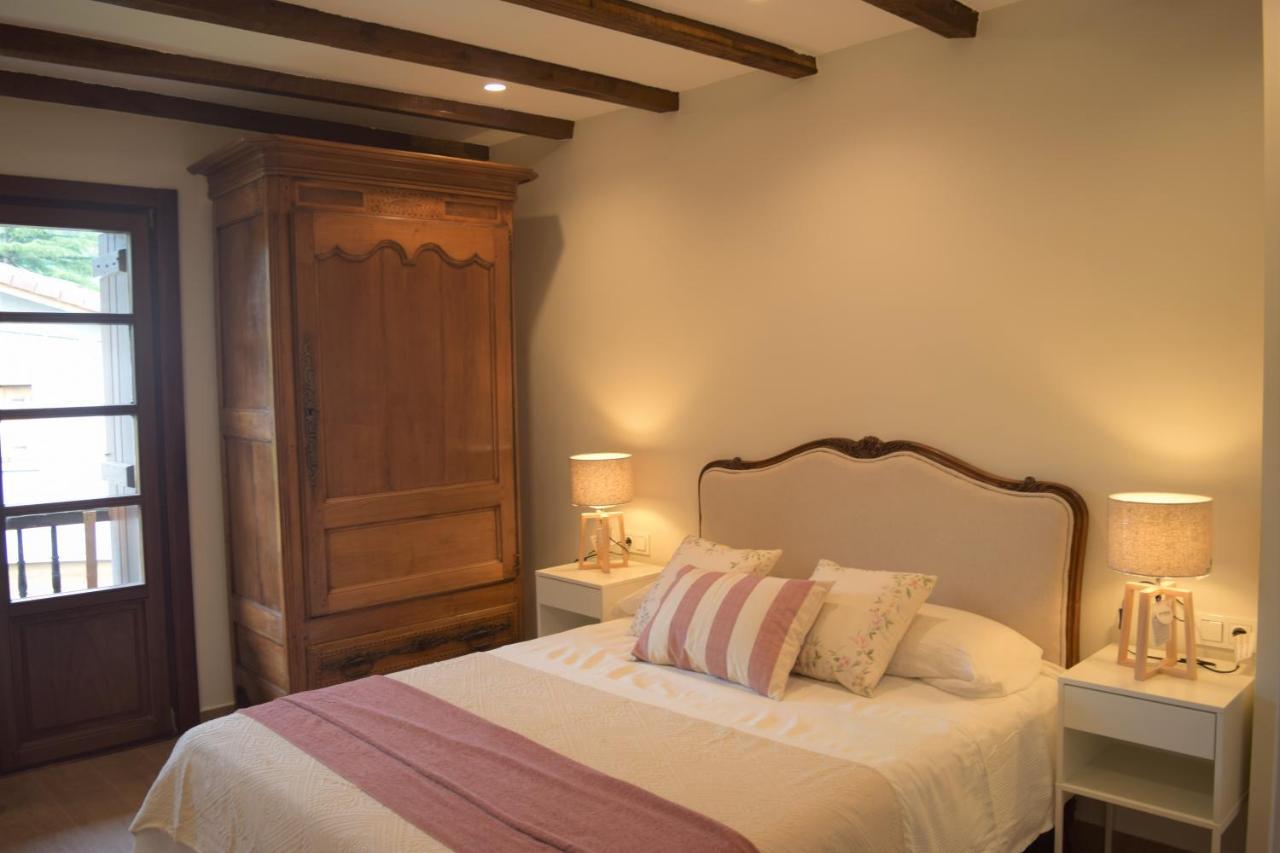 לסאקה Peritxenea Landa Apartamentuak מראה חיצוני תמונה