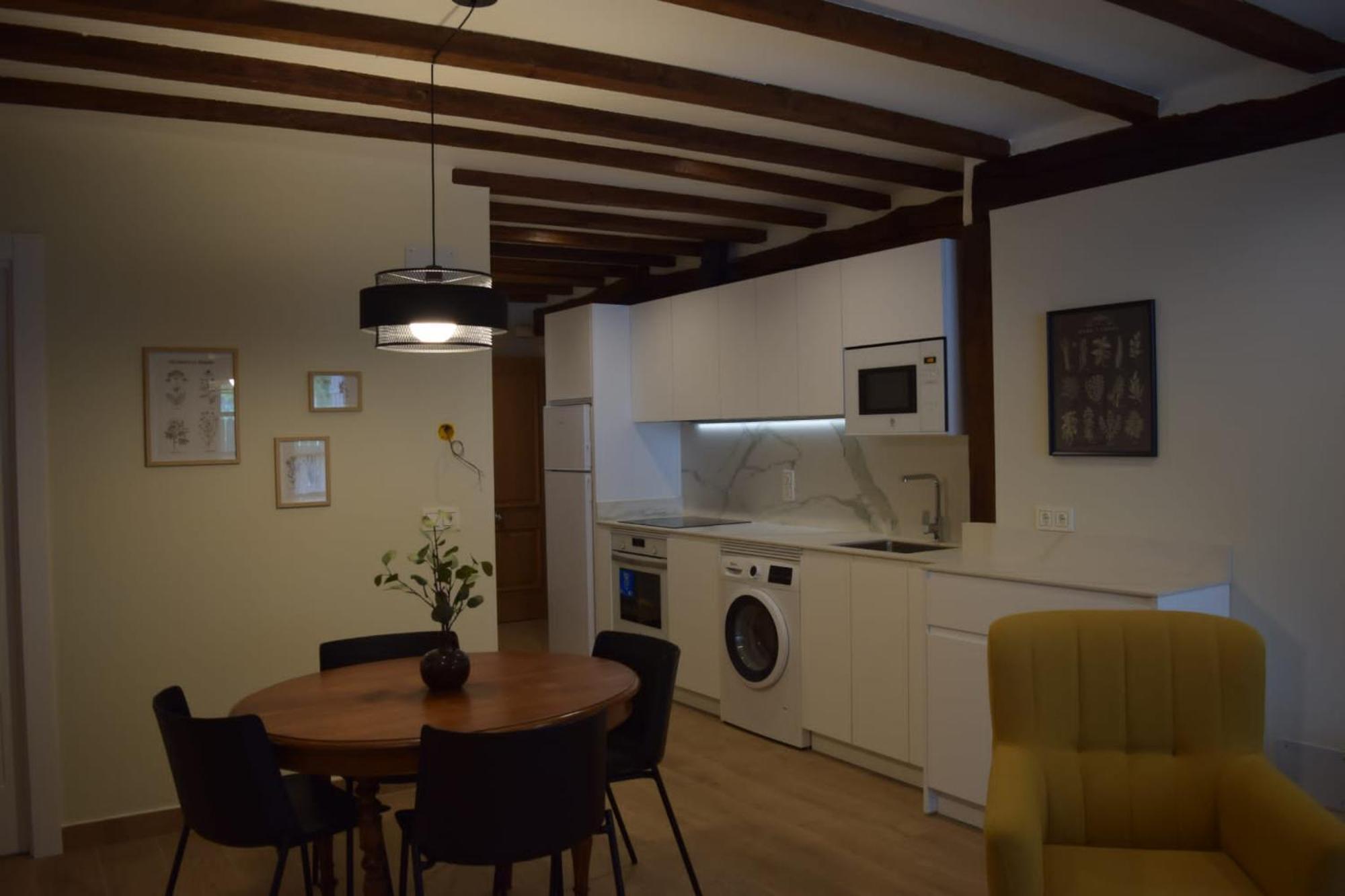 לסאקה Peritxenea Landa Apartamentuak מראה חיצוני תמונה