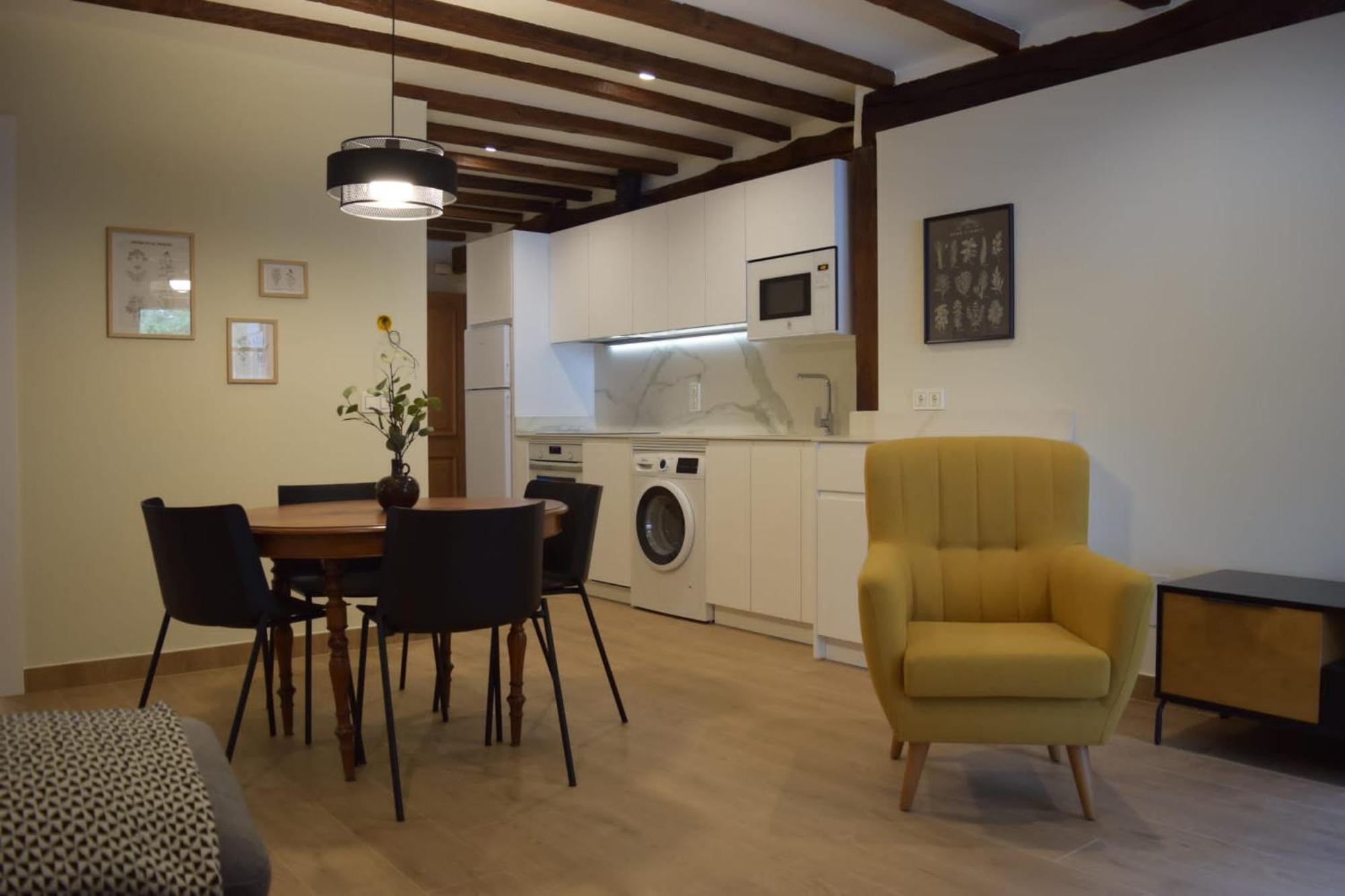 לסאקה Peritxenea Landa Apartamentuak מראה חיצוני תמונה